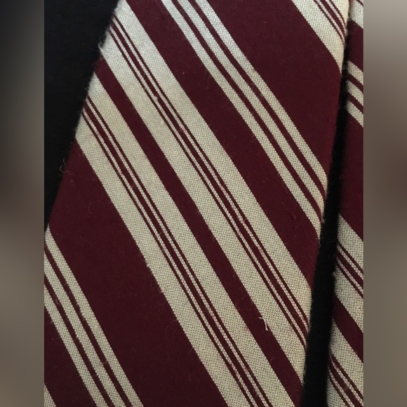Givenchy - 100% Silk Maroon And Off White Striped Tie - Picture 2 of 8